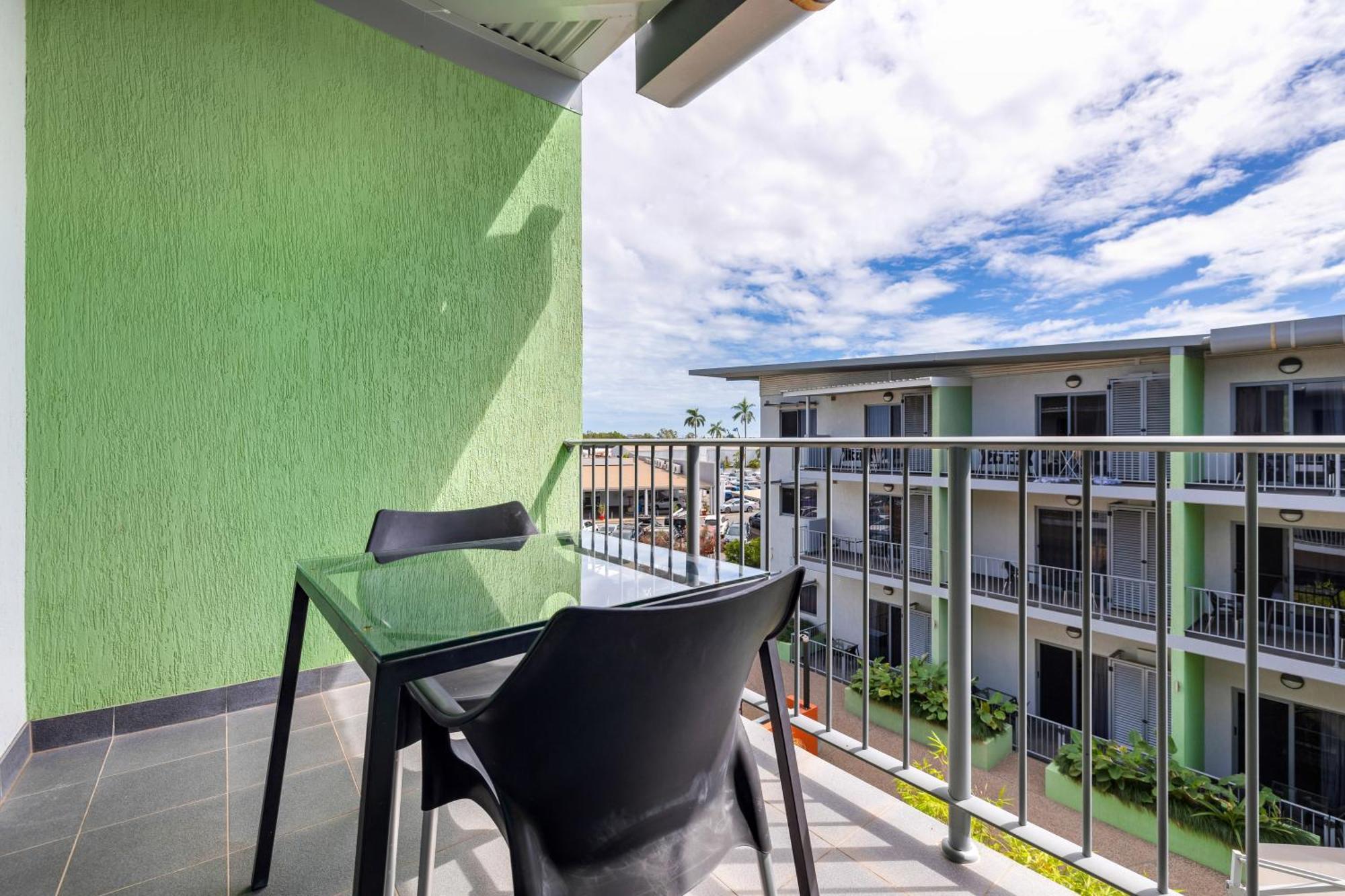 Hudson Berrimah Aparthotel Darwin Exterior photo